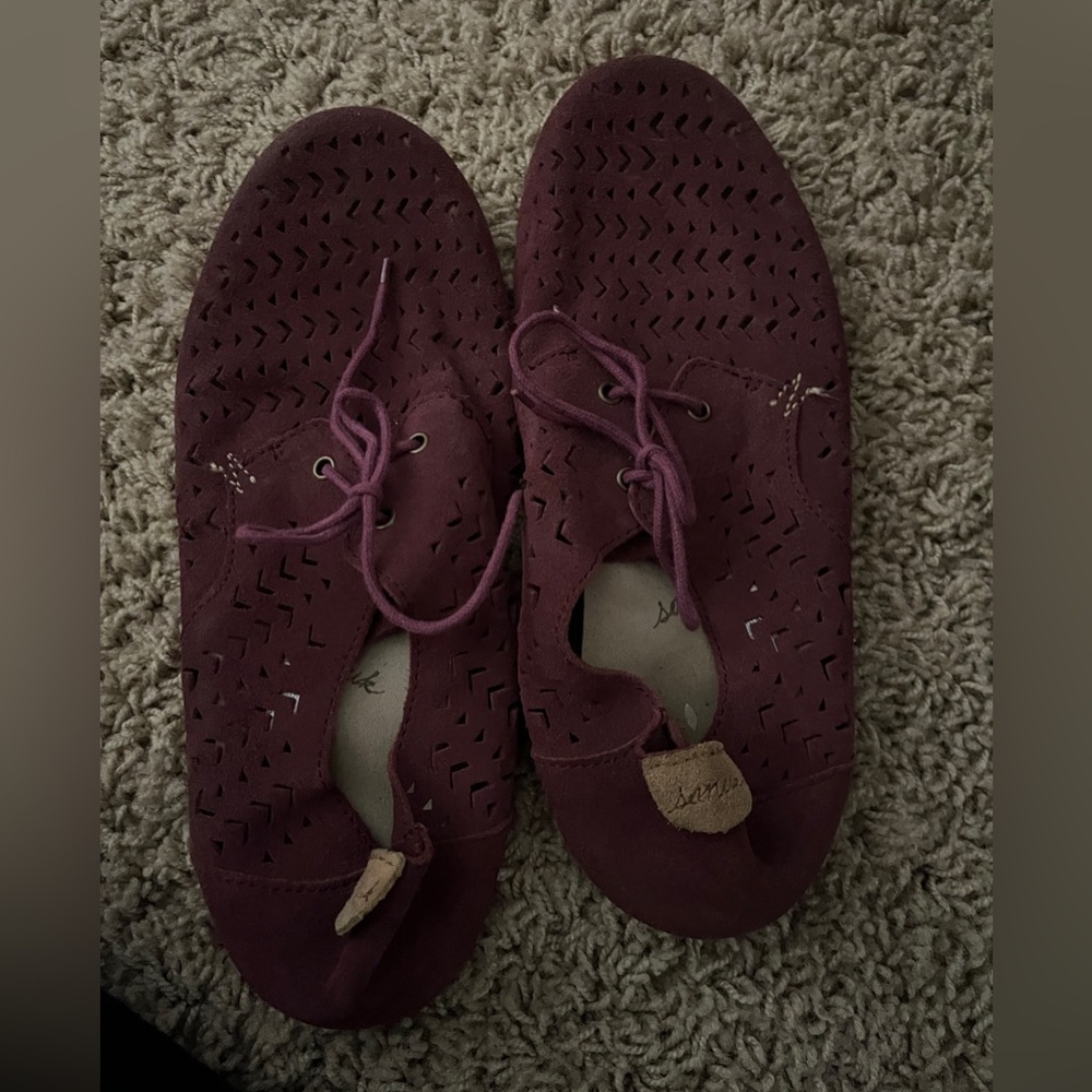 Sanuk Women Flats soft & supple 8.5 lace up ventilated oxfords